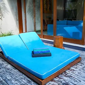 https://maca-villas-spa-umalas.hotelsseminyak.net